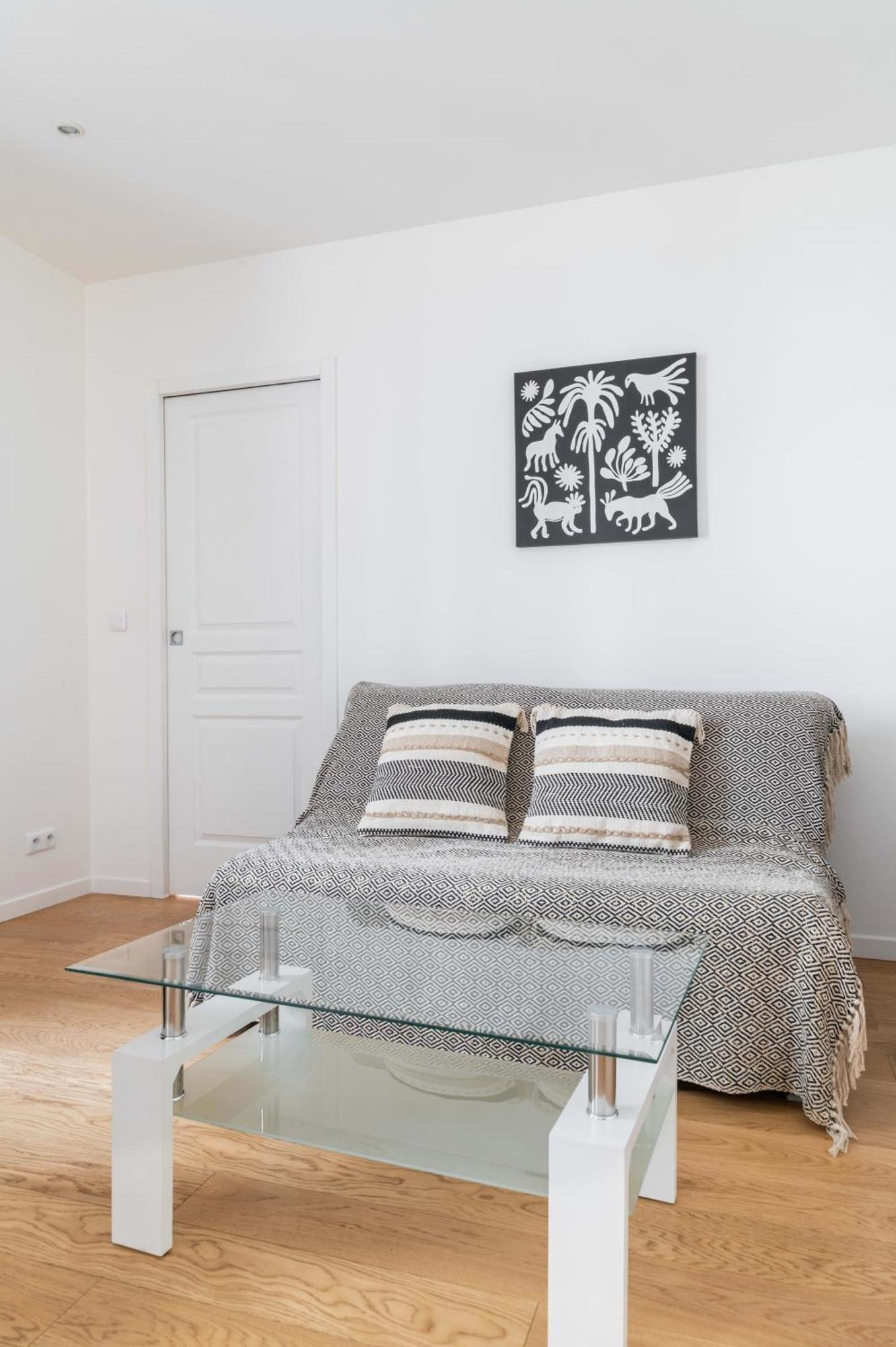 2 Pieces Renovee A Neuf 5 - 4p - Flat-guest * Parigi